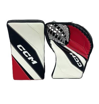 CCM EXTREME FLEX 6.9 INT. Catcher and Blocker Combo