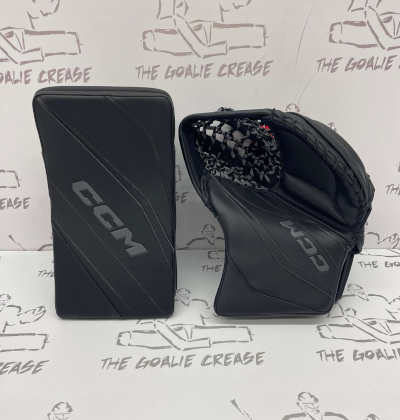 CCM EXTREME FLEX 6.9 SR. Catcher and Blocker Combo