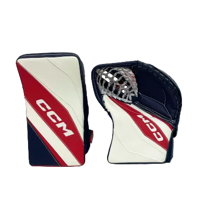 CCM EXTREME FLEX 6.9 INT. Catcher and Blocker Combo