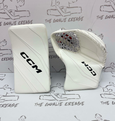 CCM EXTREME FLEX 6.9 SR. Catcher and Blocker Combo