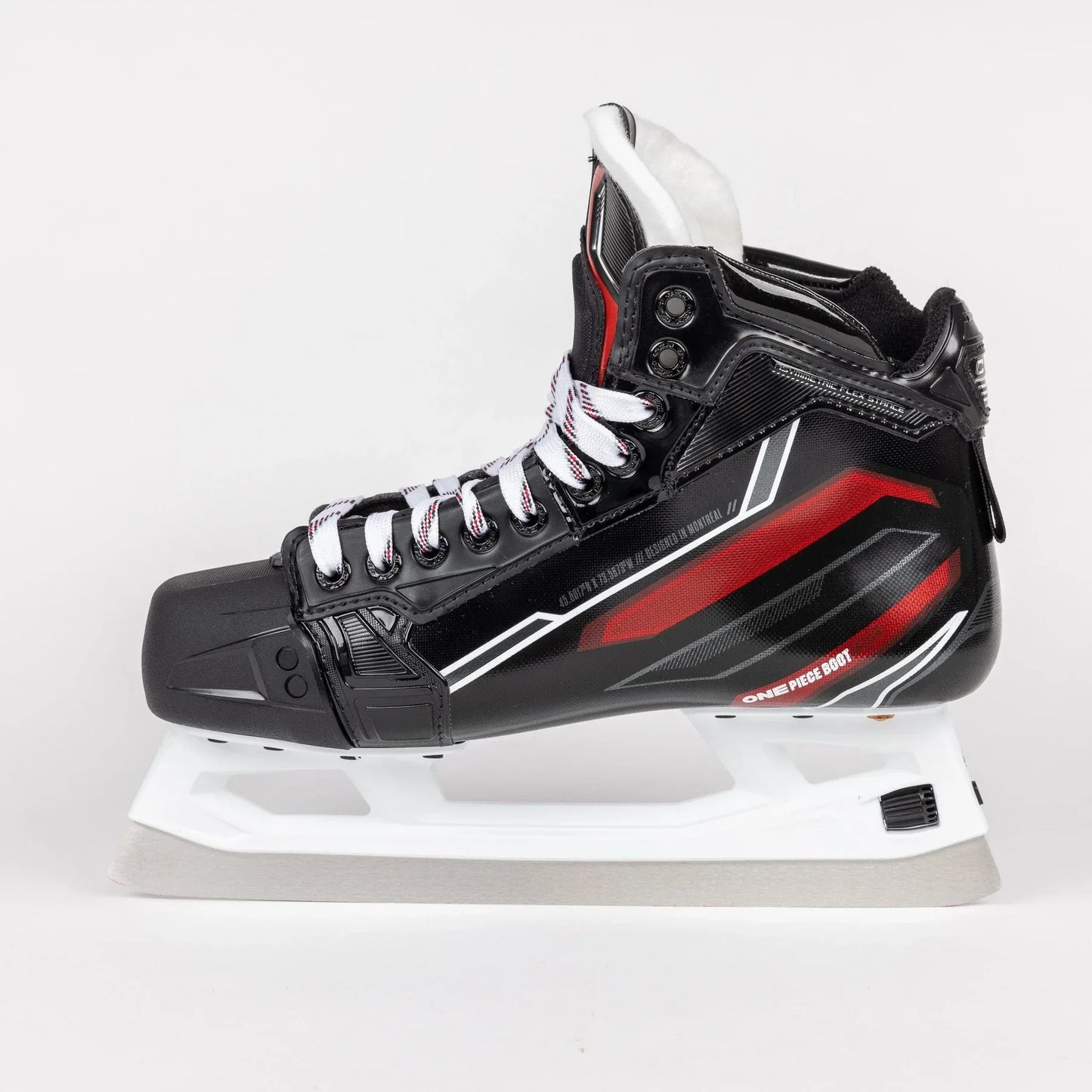 CCM EFLEX 6.9 INT. Goal Skate